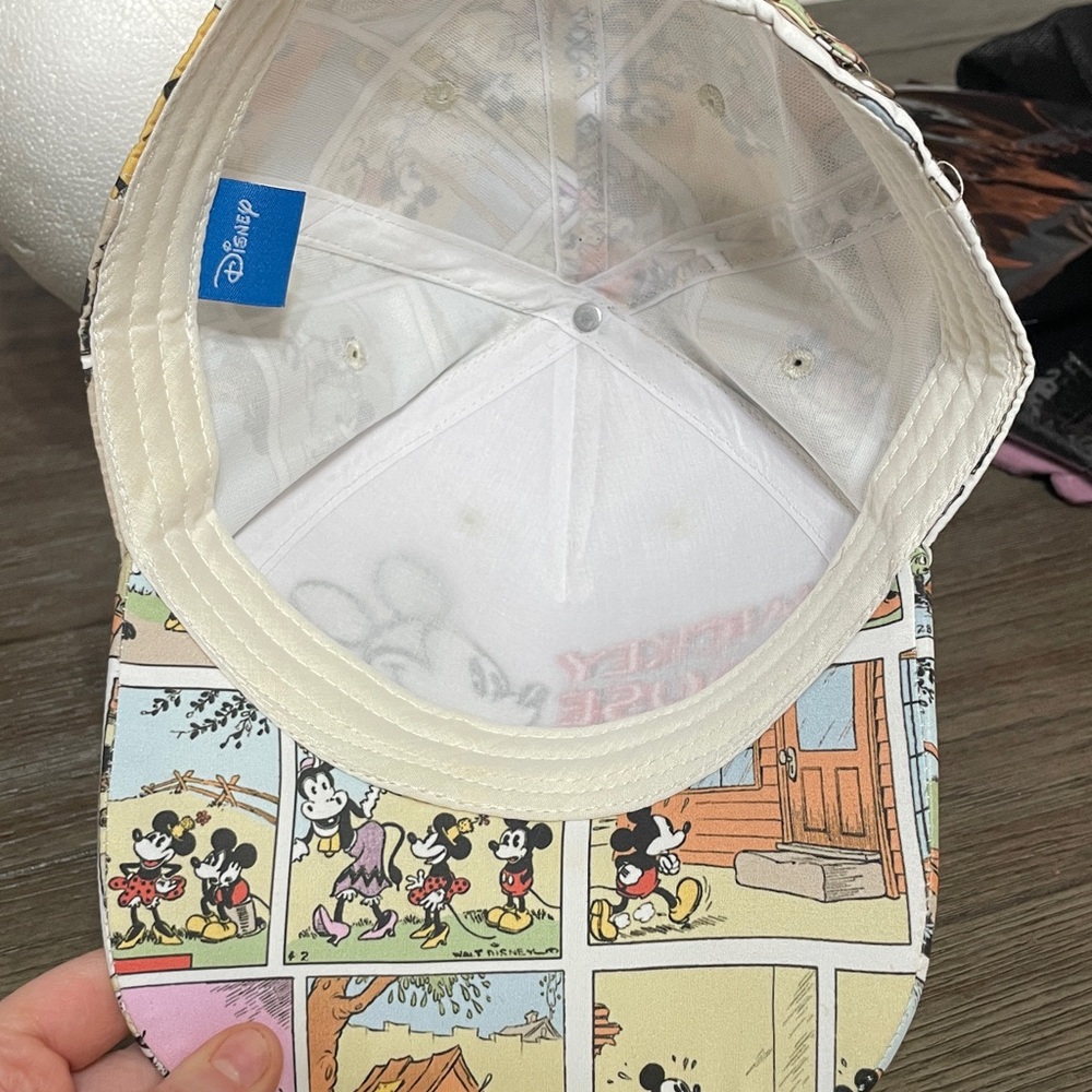 Disney Embroidered Mickey Mouse Comic Strip Cartoon Baseball Cap - Picture 7 of 7